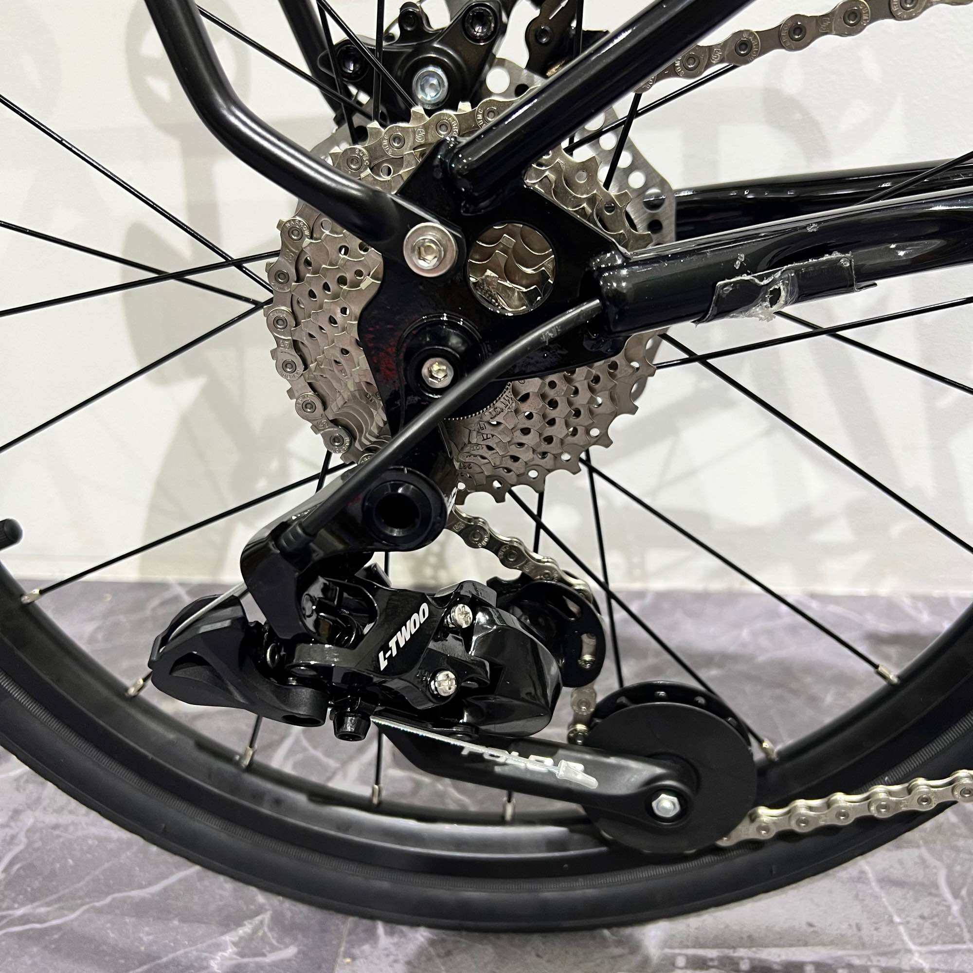 Liaoge D9 trifold bike disc brake 16” 20” external 9 speed Chromoly Steel frame compact folding. 