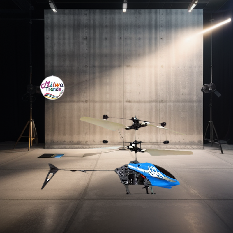 Hand%20Induction%20Control%20Helicopter%20Toy%20-%20Blue%20with%20Infrared%20Sensor%20&%20Flashing%20Lights%20-%20Image%207