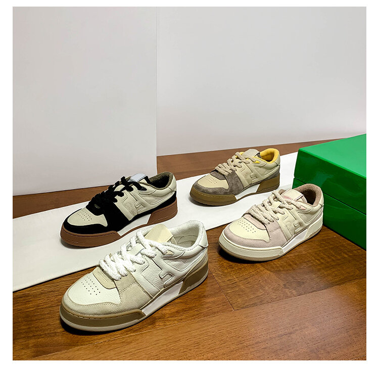 Scarpe da tavola retrò in pelle color block da donna casual all-match primaverili nuovo stile Sneakers bianche sportive Dequn Shoes Street Style