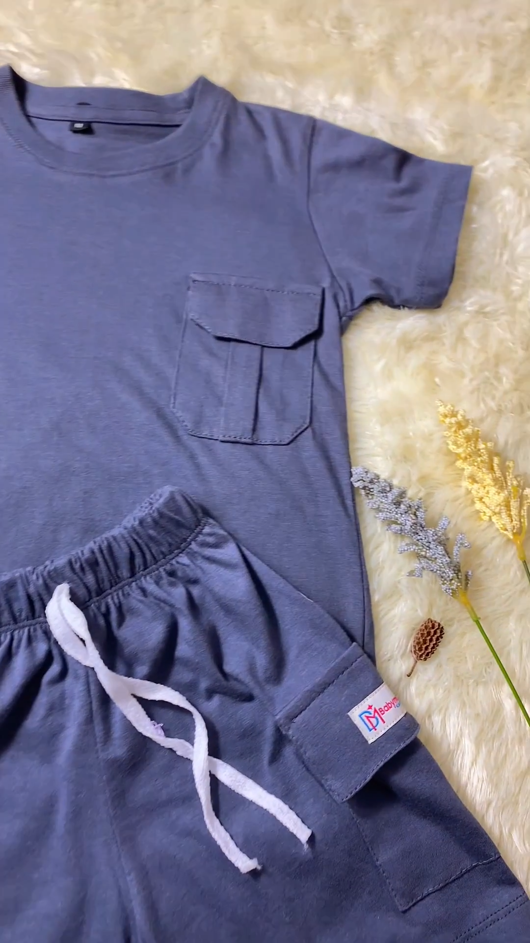 ZW KIDSWEAR - BASIC POCKET TEE SETELAN KAOS DISTRO DAN CELANA CARGO PENDEK ANAK LAKI LAKI PEREMPUAN BAJU UNISEX ANAK 8 BULAN - 8TAHUN KAOS BAYI