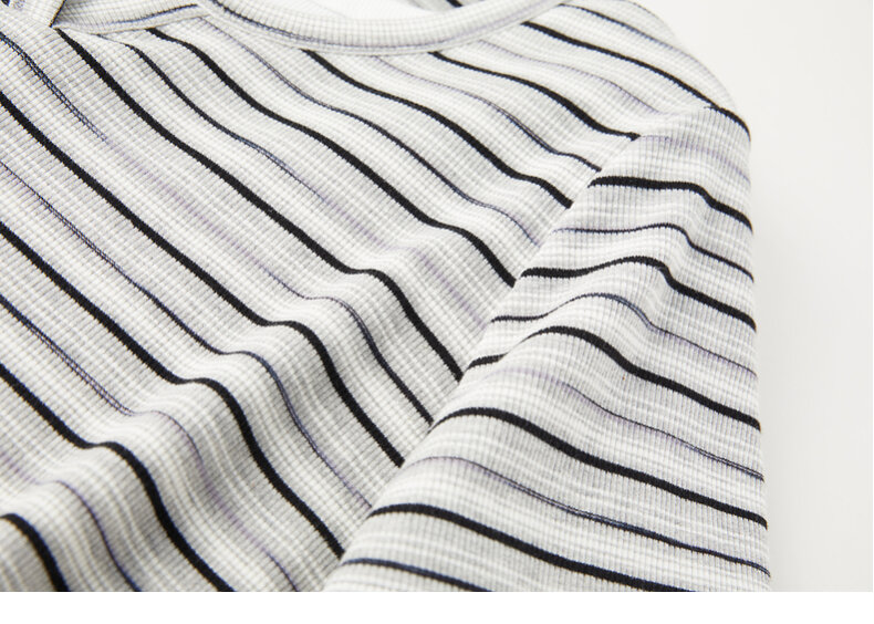 ELLE French Design Splice Color Striped Short Sleeve T-shirt for Women Simple Casual Summer 2024 New Arrival
