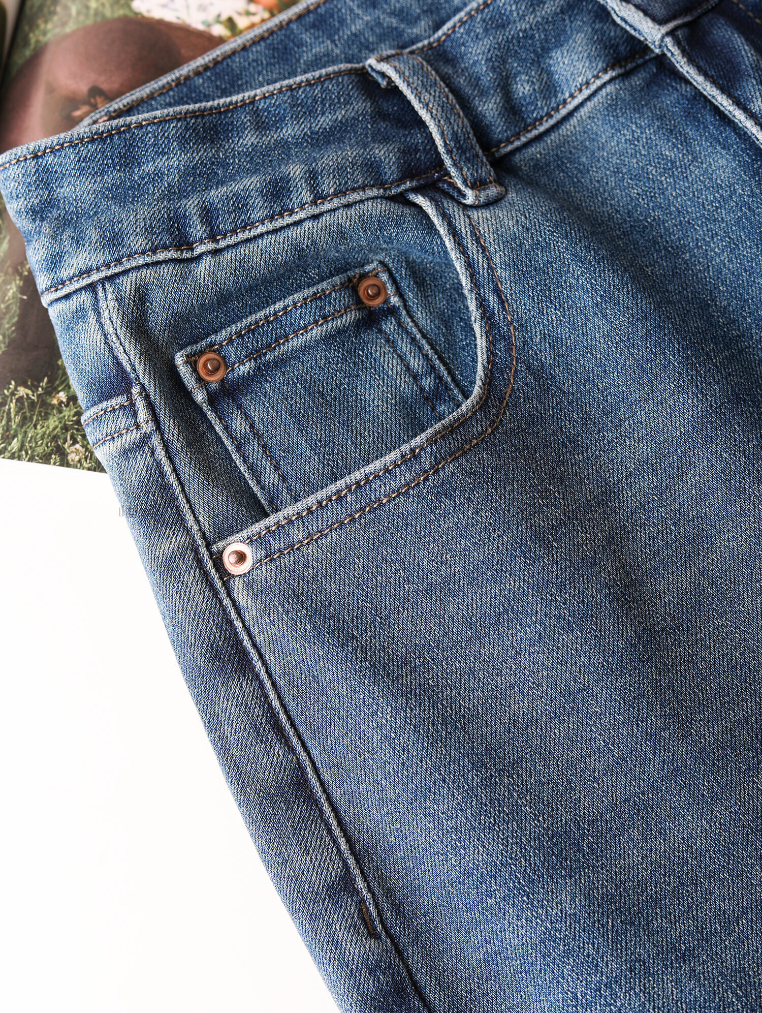 Slimming Straight Leg Jeans Women's Wide Hem Mixed Fiber Cotton Denim Pants Long Leg Effect Autumn Fashion Natural Waist Zipper
