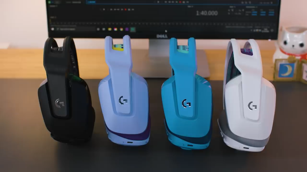 Logitech G733 LIGHTSPEED Wireless Gaming Headset with suspension headband, LIGHTSYNC RGB, Blue VO!CE mic technology and PRO-G audio drivers
