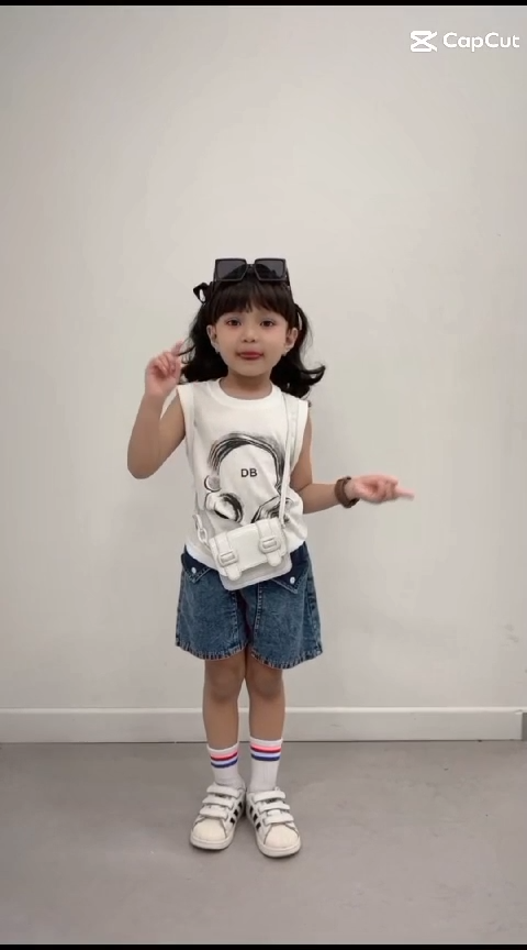 DBOX SETELAN EARPHONE ANAK PEREMPUAN USIA 1 - 5 TAHUN TERBARU 2025 BAJU KAOS CELANA JEANS DENIM ADEM