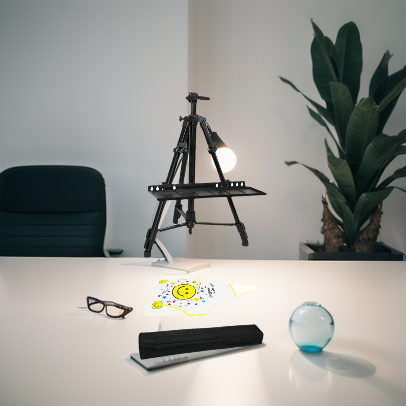 Fold-able Art Easel Stand. 