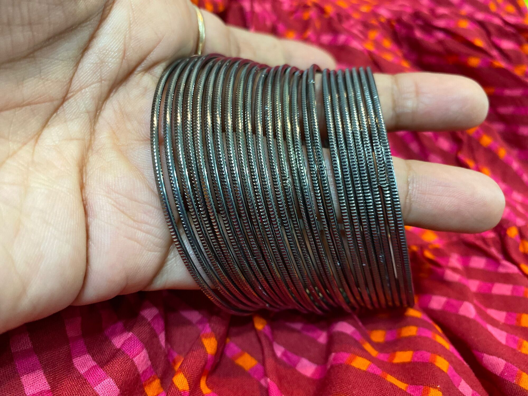 Metal Bangles Set These ethnic bangles are perfect for