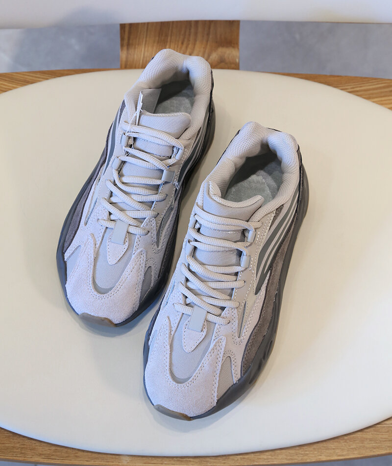 Spring Summer 2021 Sport Shoes Casual Unisex Couple Sneakers round Toe Low Heel Rubber Outsole Fashionable Sport Leisure Footwear · v7