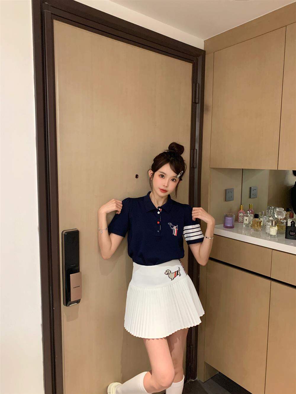 TB Thom Women's Summer Short Sleeve T-shirt with Embroidered Dog Cartoon and POLO Collar Slim Fit Regular Thickness for 18-24 Years Old