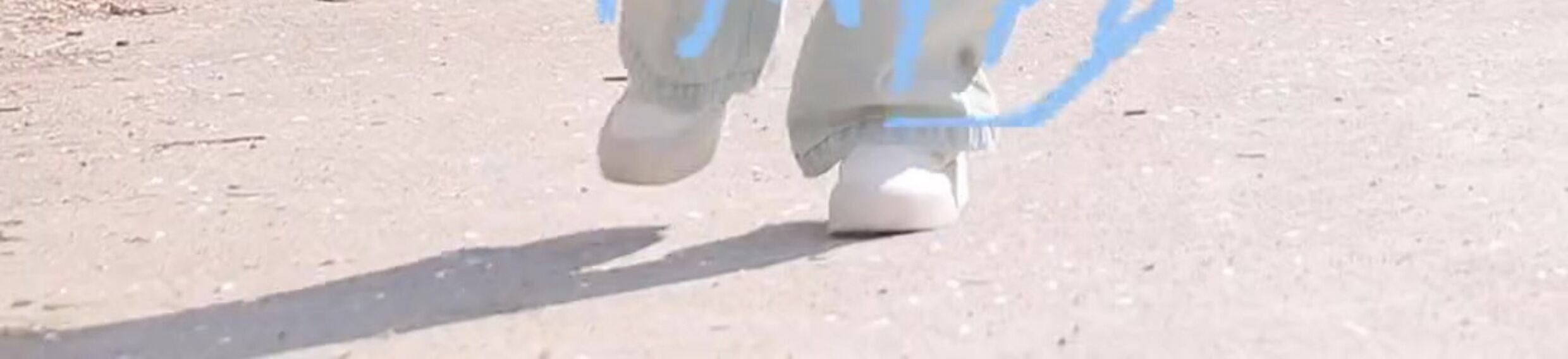 กางเกงยีนส์เอวสูงทรงหลวมสำหรับผู้หญิงไซส์เล็กในช่วงฤดูร้อน