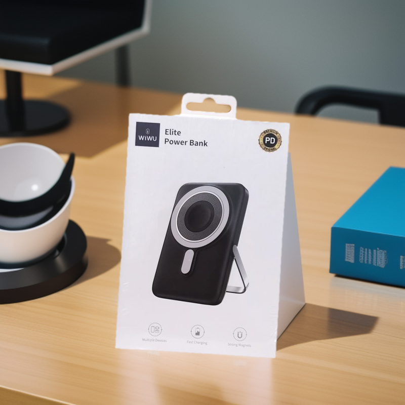 WiWU Wi-P018 Elite Power Bank 10000mAh Magnetic Wireless Charging With Stand. 