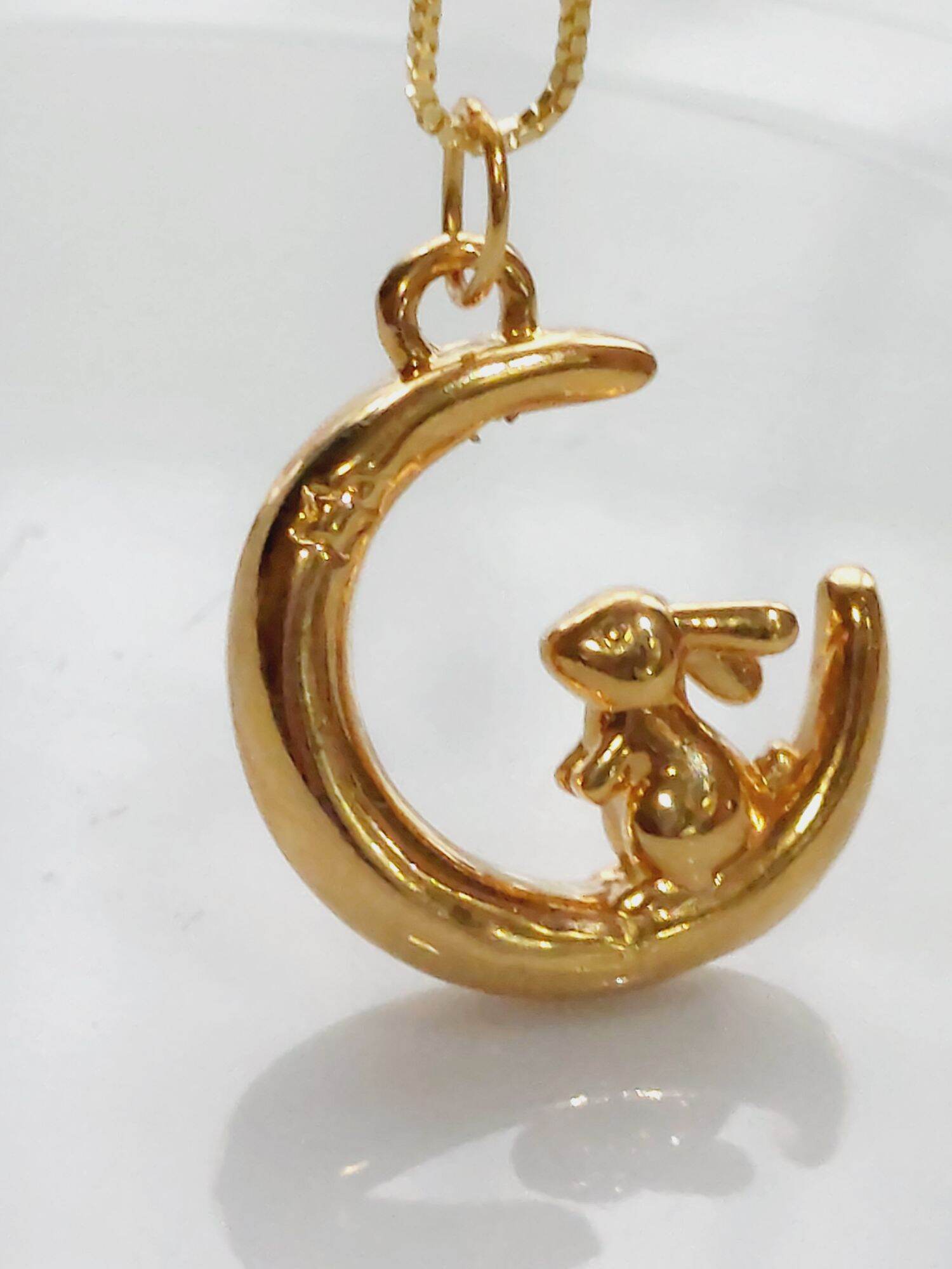 Gold rabbit clearance necklace